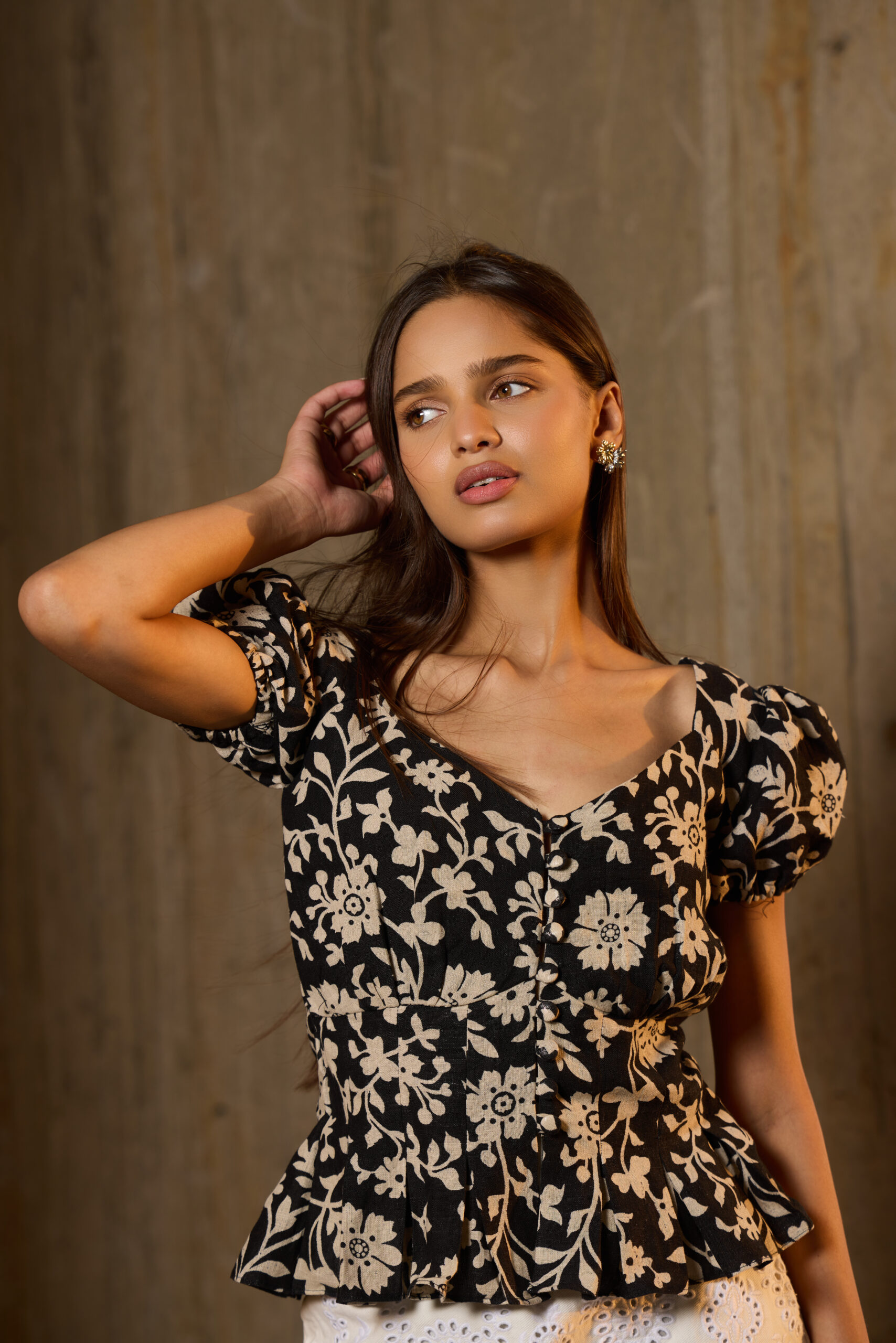 Noire Peplum_D_lore_3
